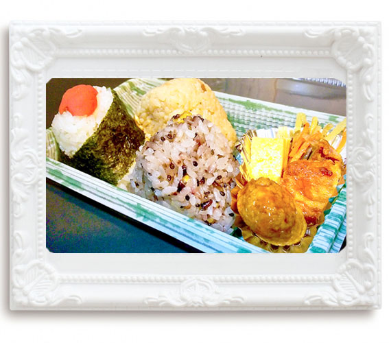 【定番ヘルシー玄米ロケ弁当】770円（税込）